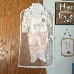 NWT Kyle & Deena Baby Outfit Set - Size 3-6 month